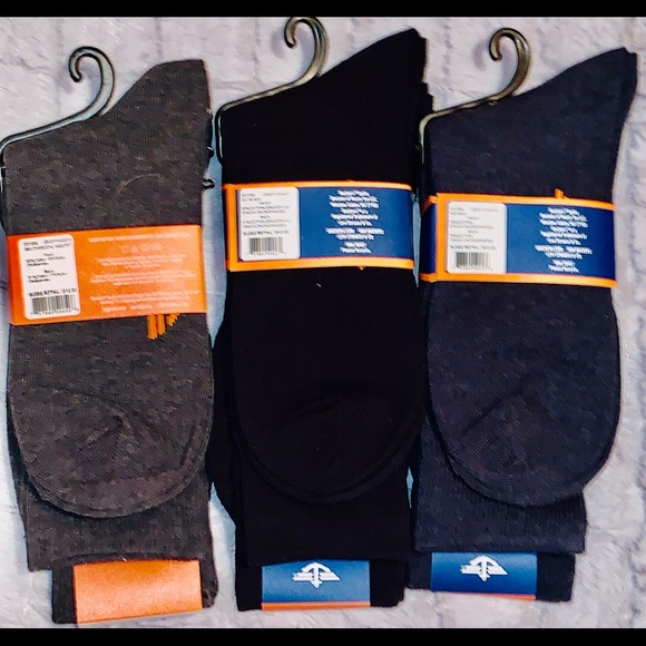 Mens NWT Dockers Brand sock bundle, 6 pairs total - Picture 4 of 10